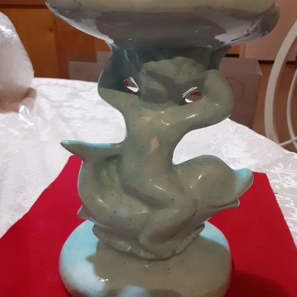 VINTAGE 70'S HOLLAND MOLD CERAMIC CHERUB ON DOLPHIN PEDESTAL SOAP DISH FIGURINE.